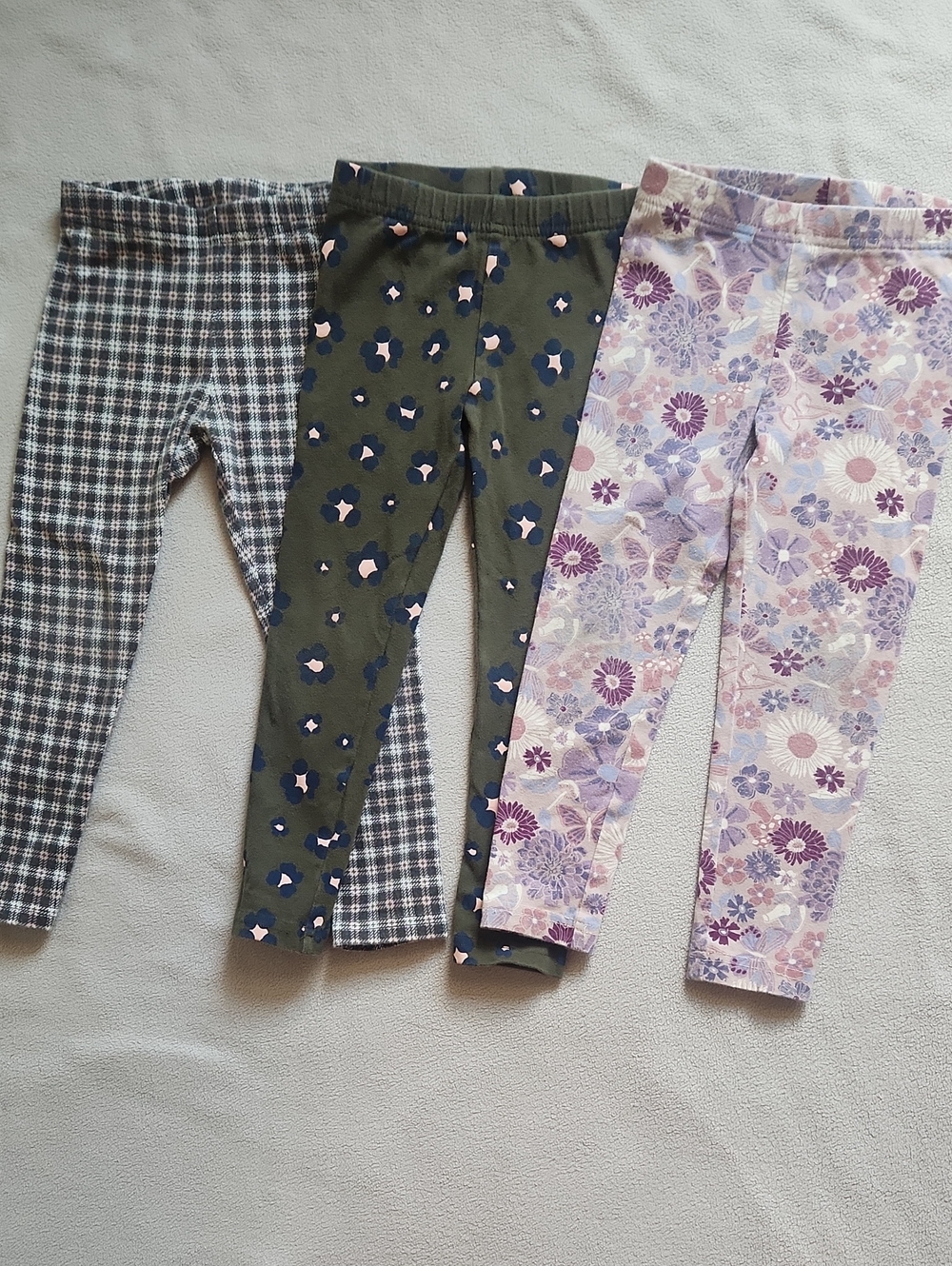 OshKosh B'gosh Girls 3-Pack Leggings in Olive, Pink, Gray 4T/4A